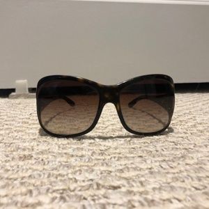 Woman's Prada Sunglasses
